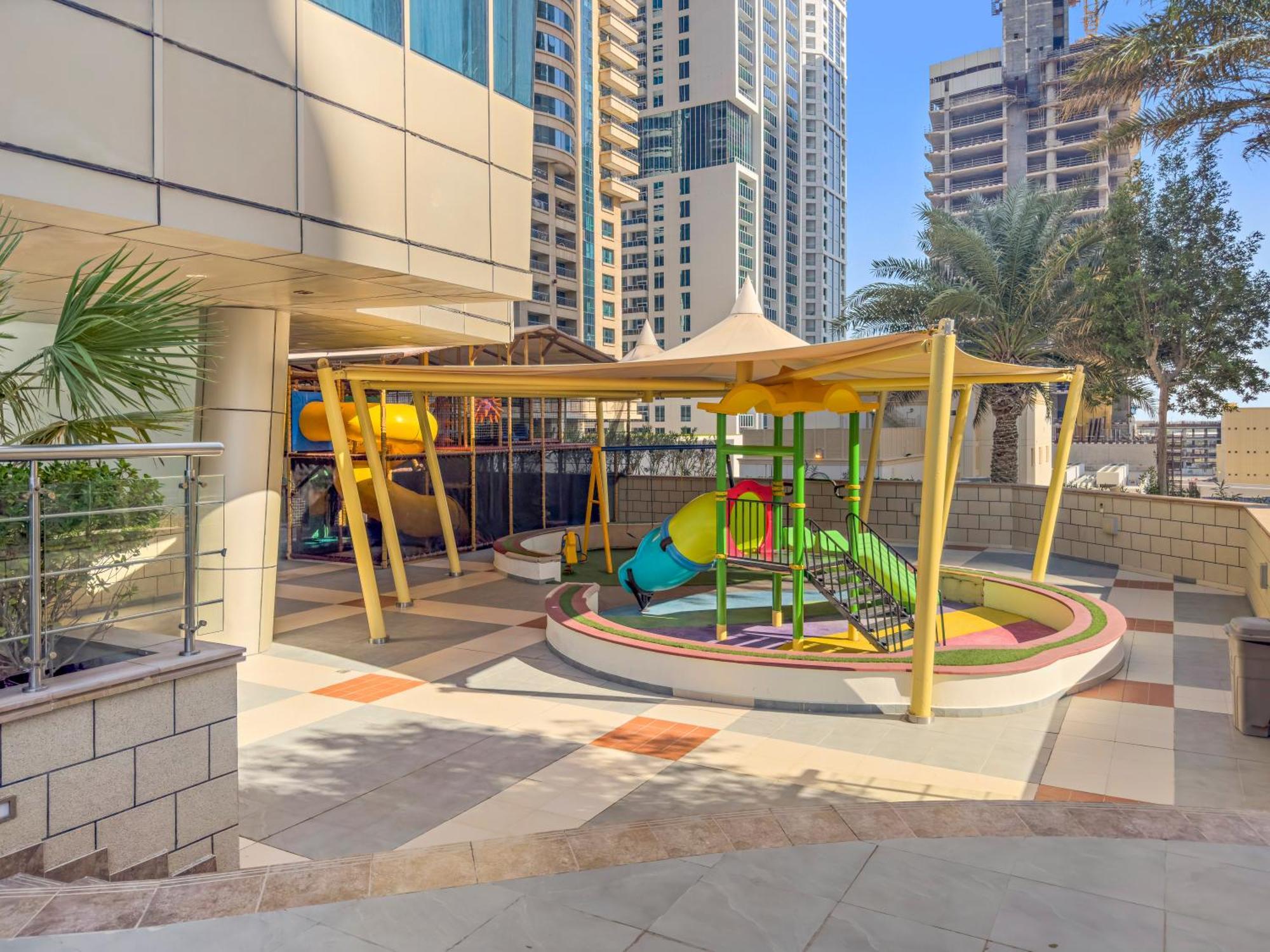 Great 2Br Apt Ocean Heights Dubaj Kültér fotó